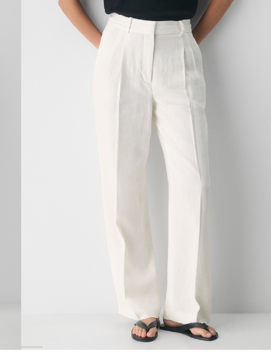 Aritzia Pants - Aritzia Effortless Trousers